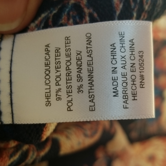 EUC Bobeau Floral Blouse - Picture 6 of 6